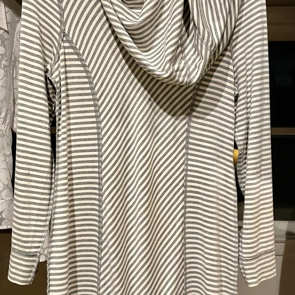 Dakani Dress. - Picture 2 of 3